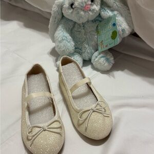 Elegant Cream Kids Shoes with Bow